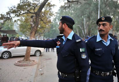 مقتل 9 أشخاص في هجوم مسلح على حافلة ركاب شمالي باكستان