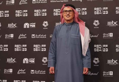  (خالد الشيخ : بين اشواك السياسة والفن)..التوثيق الذي يليق بالكبار
