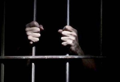 الحبس سنتين مع الإبعاد بحق آسيويين تلاعبا بأجهزة الدفع واستوليا على 13 ألف دينار