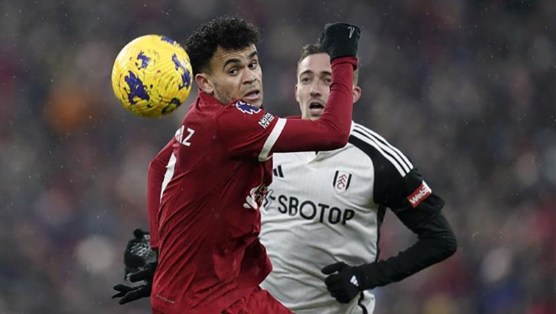 ليفربول يحقق فوزا مثيرا على فولهام