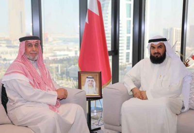 رئيس مجلس الأوقاف السنية يستقبل المشرف العام للتنسيق والمتابعة لجائزة صاحب السمو الملكي الأمير خليفة بن سلمان آل خليفة القرآنية