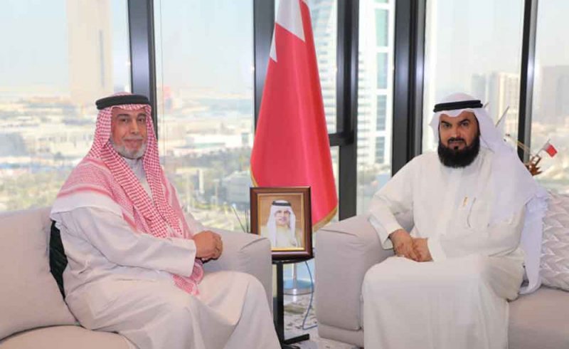 رئيس مجلس الأوقاف السنية يستقبل المشرف العام للتنسيق والمتابعة لجائزة صاحب السمو الملكي الأمير خليفة بن سلمان آل خليفة القرآنية