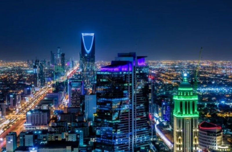 السعودية تقدم حوافز جديدة لجذب المقرات الإقليمية للشركات العالمية