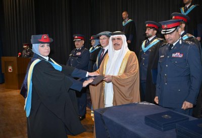 وزير الداخلية يشهد تخرج الدفعة الرابعة من طلبة ماجستير الأمن السيبراني وحقوق الإنسان