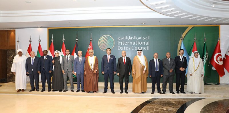 المبارك يشيد بدور "الدولي للتمور" بمجال الأمن الغذائي ويؤكّد دعم المملكة لمساعي تحقيق التنمية الزراعية المستدامة