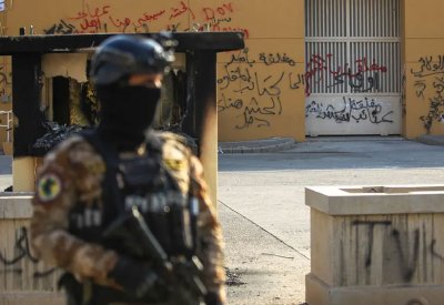 صواريخ على محيط السفارة.. وواشنطن لبغداد: احموا البعثات