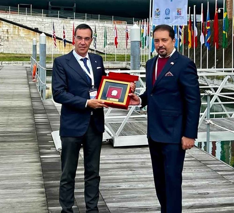 رئيس الجمارك يلتقي بمدير عام وكالة الجمارك والاحتكار الايطالية