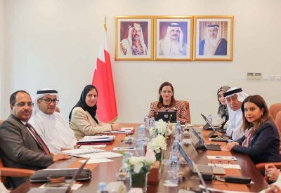 "خدمات الشورى" تبحث مع الهيئة العامة للتأمين الاجتماعي مشروع قانون بشأن " الحساب الختامي للهيئة وصندوق التقاعد والتأمينات الاجتماعية"