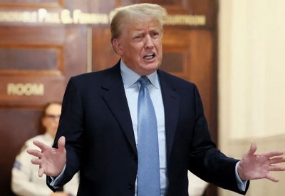 ترامب يتراجع عن الإدلاء بإفادته في محاكمته بتهم احتيال مالي