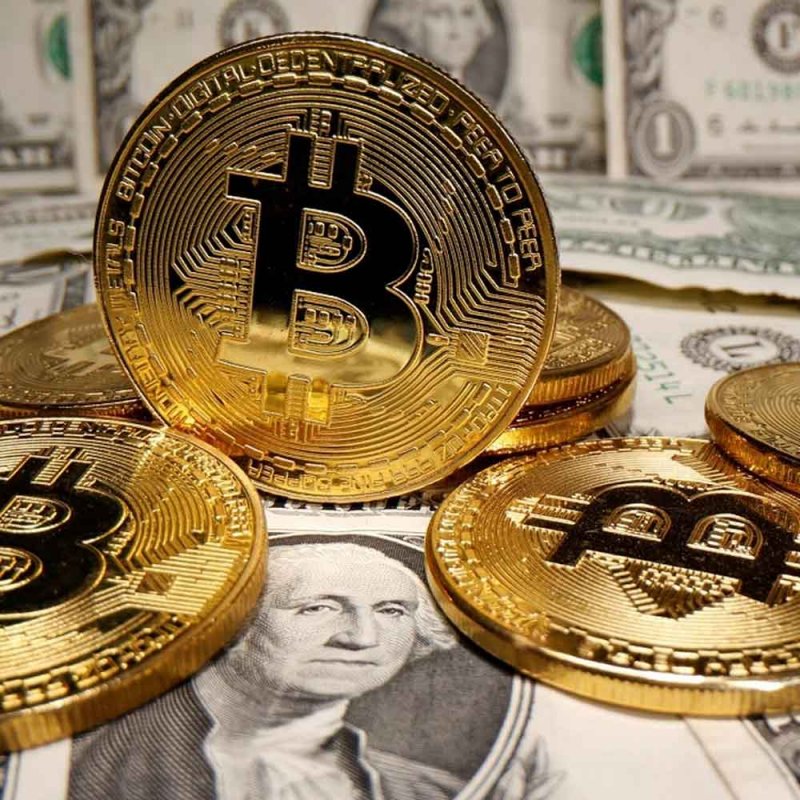سعر بتكوين يتراجع دون 41 ألف دولار وسط موجة جني الأرباح