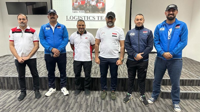 الوفد العراقي يشيد بالمستوى المتطور لرياضة السيارات في البحرين