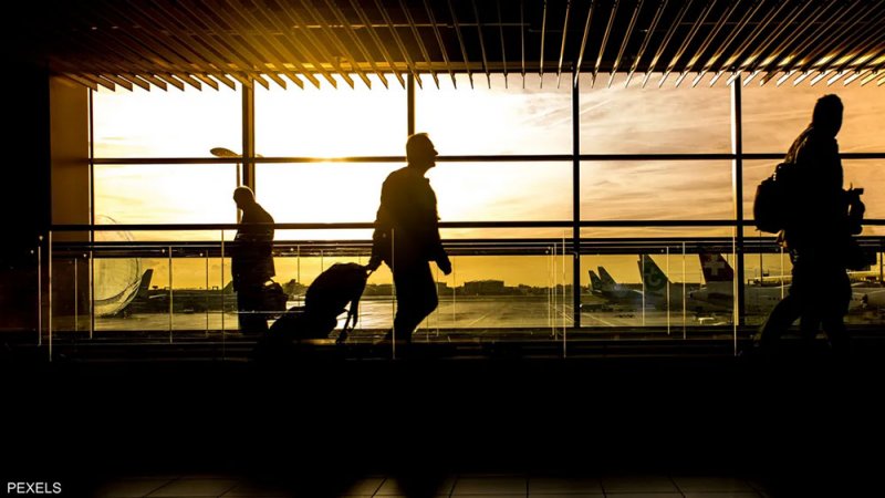 التحقيق مع "الراكب الشبح".. سافر إلى أميركا من دون جواز سفر