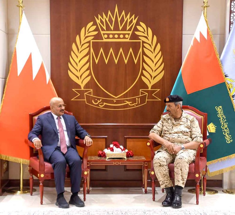 القائد العام لقوة دفاع البحرين يستقبل نائب رئيس المجلس الرئاسي بجمهورية اليمن