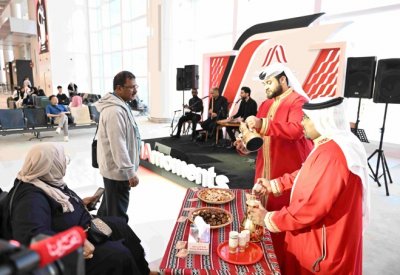 مطار البحرين الدولي يتألق بهجة في احتفالاته بالأعياد الوطنية