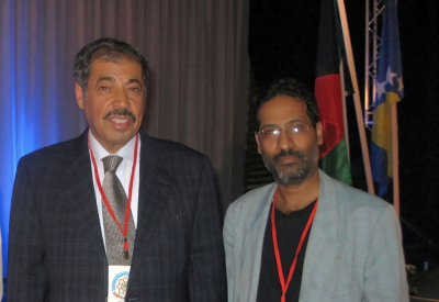 عبدالعزيز سعود البابطين.. نقش على الهواء شعرا حبره الإنسان