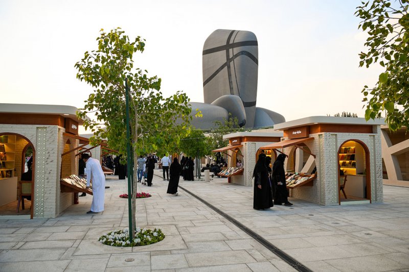 إثراء يعيد أمجاد المتنبي بحضور يتجاوز 10 آلاف زائر