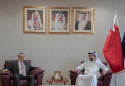 رئيس الجمارك يستقبل سفير روسيا الاتحادية لدى مملكة البحرين