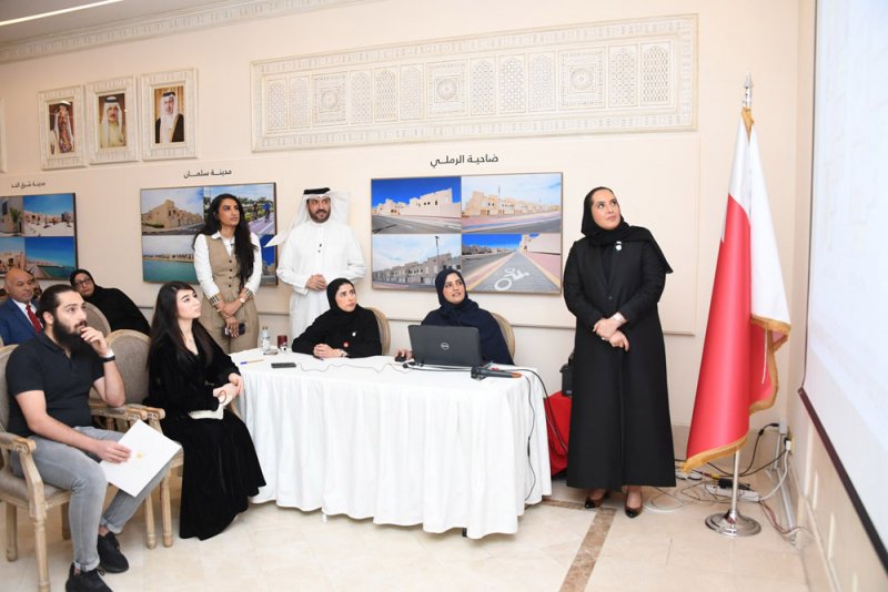 بالصور: وزارة الإسكان والتخطيط العمراني تواصل تسليم الوحدات السكنية للمستفيدين