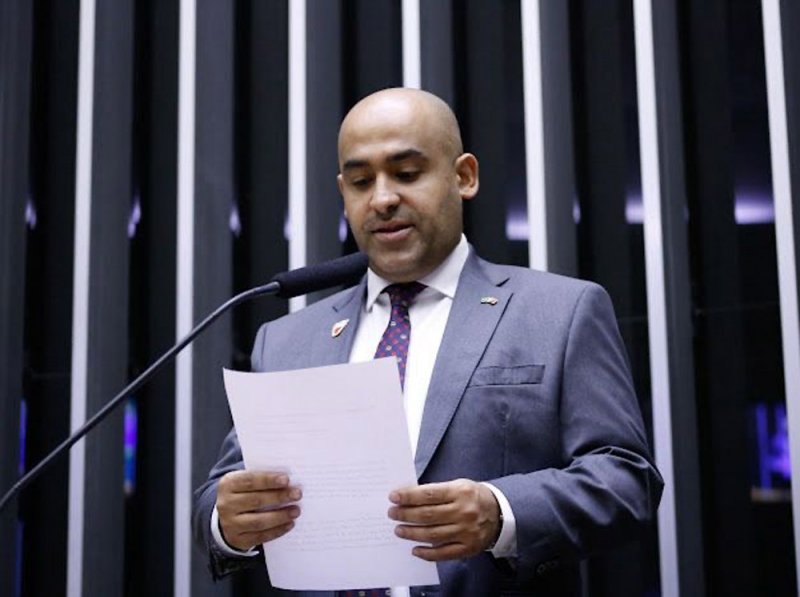 "الصداقة البرلمانية البرازيلية البحرينية" تقيم جلسة خاصة بمناسبة احتفال مملكة البحرين بأعيادها الوطنية