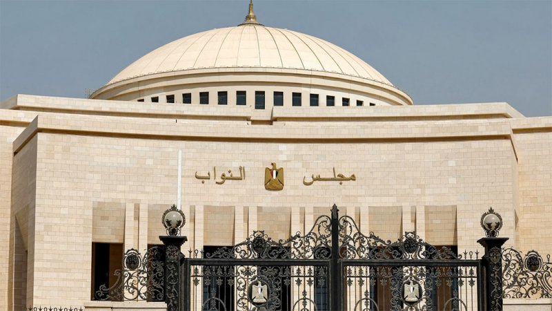 مصر.. البرلمان يعتمد اتفاقا للبحث عن النفط بالصحراء الشرقية