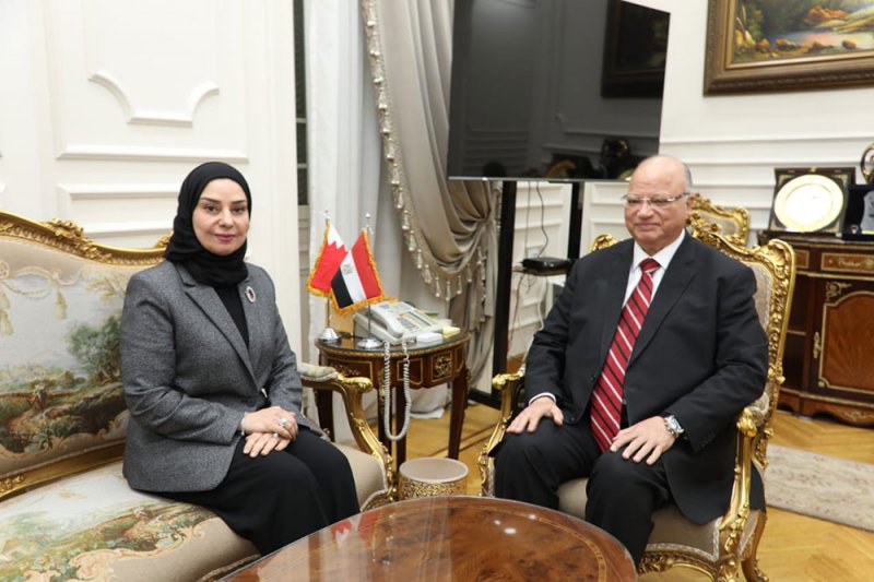 محافظ القاهرة يلتقي سفيرة مملكة البحرين لدى جمهورية مصر العربية