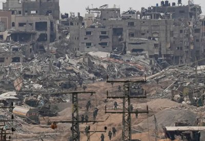 "جبهة قتالية جديدة".. إسرائيل تستهدف وسط غزة والضحايا بالعشرات