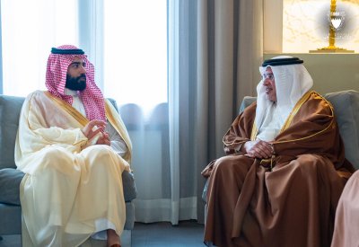 سمو ولي العهد رئيس مجلس الوزراء يلتقى السفير السعودي بمناسبة انتهاء فترة عمله