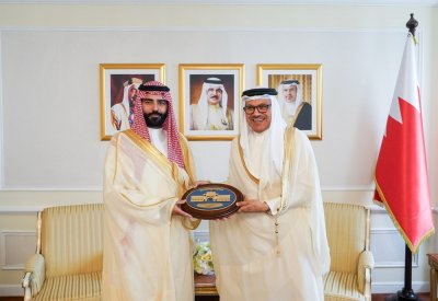 وزير الخارجية يستقبل سفير المملكة العربية السعودية لدى مملكة البحرين