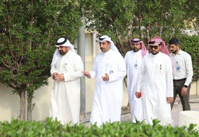 مدير عام بلدية "الجنوبية" يتفقد مشروع تطوير حديقة الوفاء في الحجيات