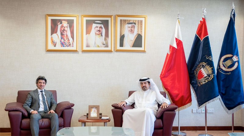 رئيس الجمارك يستقبل الرئيس التنفيذي للهيئة الوطنية لتنظيم المهن والخدمات الصحية