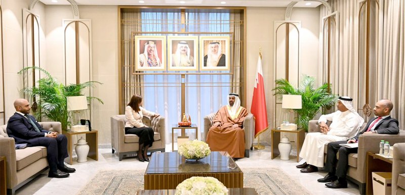 معالي وزير المالية والاقتصاد الوطني يؤكد عمق العلاقات التاريخية الوثيقة والروابط الأخوية الراسخة بين البحرين ومصر