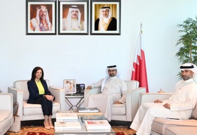 وزير الصناعة والتجارة يلتقي القائم بأعمال سفارة الجمهورية اللبنانية لدى مملكة البحرين