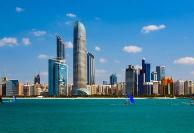 اقتصاد أبوظبي يحقق أكبر قيمة ربعية في تاريخه