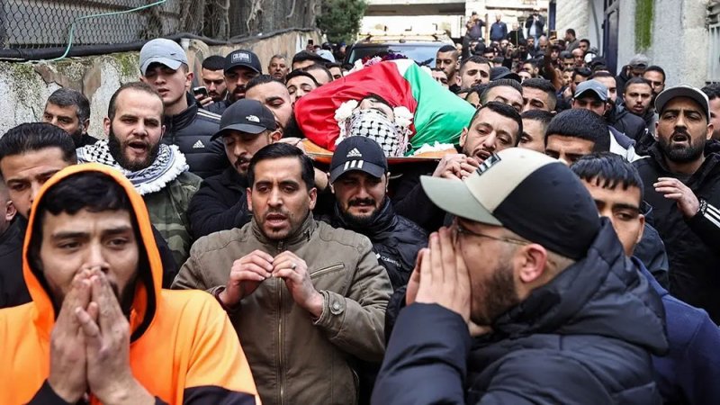 الجيش الإسرائيلي يعتقل 20 فلسطينيا ويقتحم مخيم الفارعة بالضفة