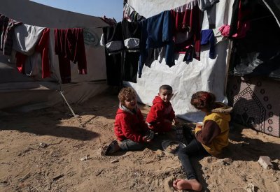 في آخر يوم من 2023.. أمنية وحيدة تجمع النازحين من غزة