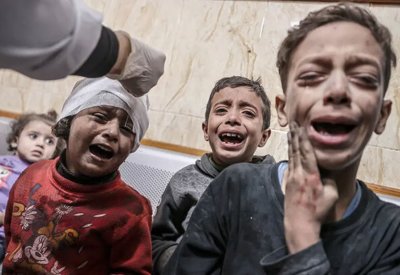 "نحنا ميتين بس ناقص تدفنونا".. صرخة نازح من قلب غزة