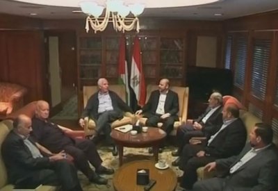 اتصالات مصرية لعقد جلسة حوار بين فتح وحماس في القاهرة