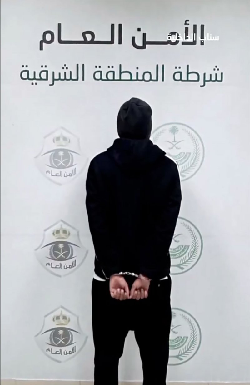 حرقها داخل قفص.. ضبط صاحب "فيديو تعذيب القطة" بالسعودية