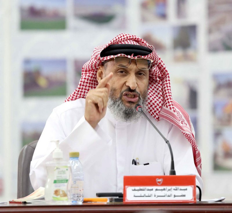 55 طبيبا وممرضة بحرينية بمركز حمد كانو الصحي