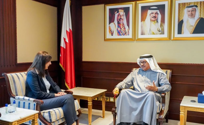 وزير الخارجية يستقبل سفير جمهورية مصر العربية لدى مملكة البحرين