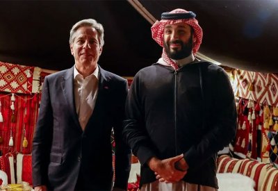 ولي العهد السعودي يؤكد لبلينكن ضرورة وقف العمليات العسكرية بغزة