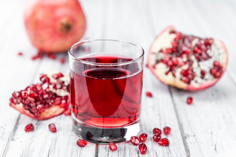 خطر الإفراط في تناول عصير الرمان