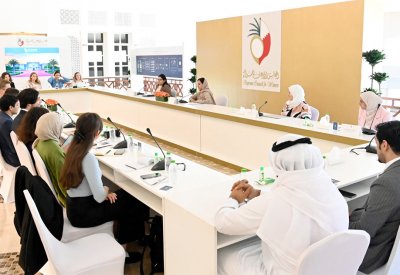 "الأعلى للمرأة" يستقبل طلبة دراسات سياسية ودبلوماسية من ثلاث جامعات بريطانية