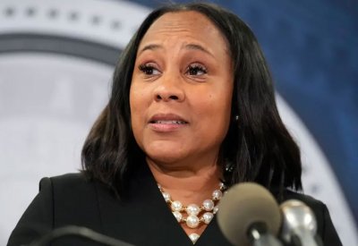 القاضية مهاجمة ترامب الشرسة تكسر صمتها: هاجموني لأني سوداء