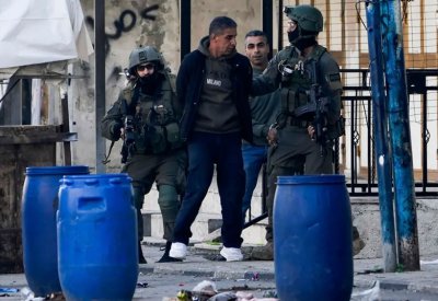في نابلس.. إسرائيل تقتحم أكبر جامعة فلسطينية وتعتقل 20