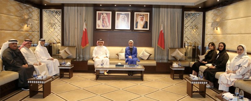 وزيرة شؤون الشباب تبحث مع غرفة تجارة وصناعة البحرين توفير المزيد من الفرص التدريبية للشباب