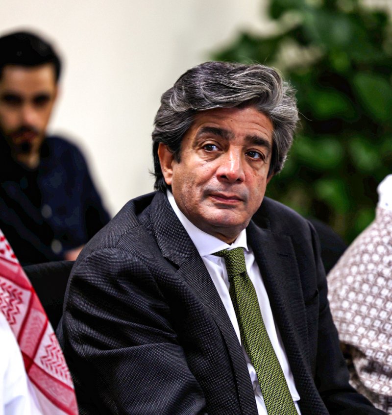 “باركات الريجنسي”... كان صرحا لـ 40 عاما فهوى