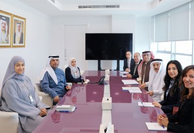 وزير النفط والبيئة يجتمع مع رئيس جمعية مصارف البحرين