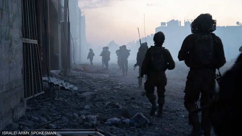 إسرائيل تقول إنها اكتشفت نفقا "ملغوما" بغزة احتجز فيه رهائن
