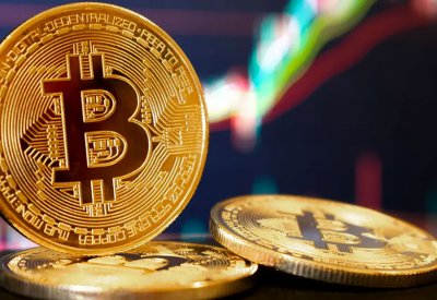 "بيتكوين" تتراجع بنسبة 20% منذ إطلاق صناديق الاستثمار المتداولة